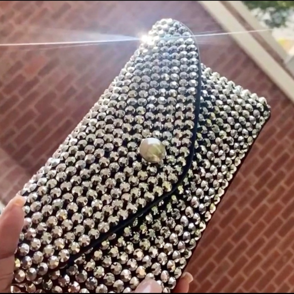 Purses - Picture 2 of 2